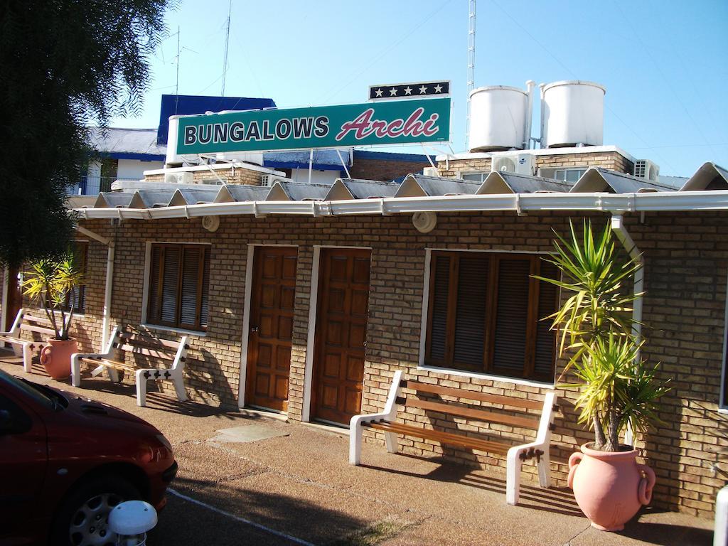 Bungalows Archi 代曼 外观 照片